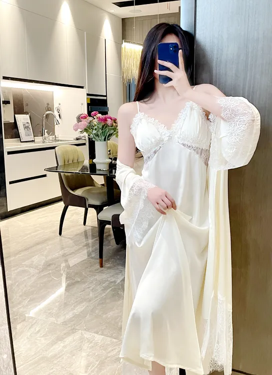 《白月光》性感纯欲风高级感定制性感轻奢南丝吊带睡袍两件套