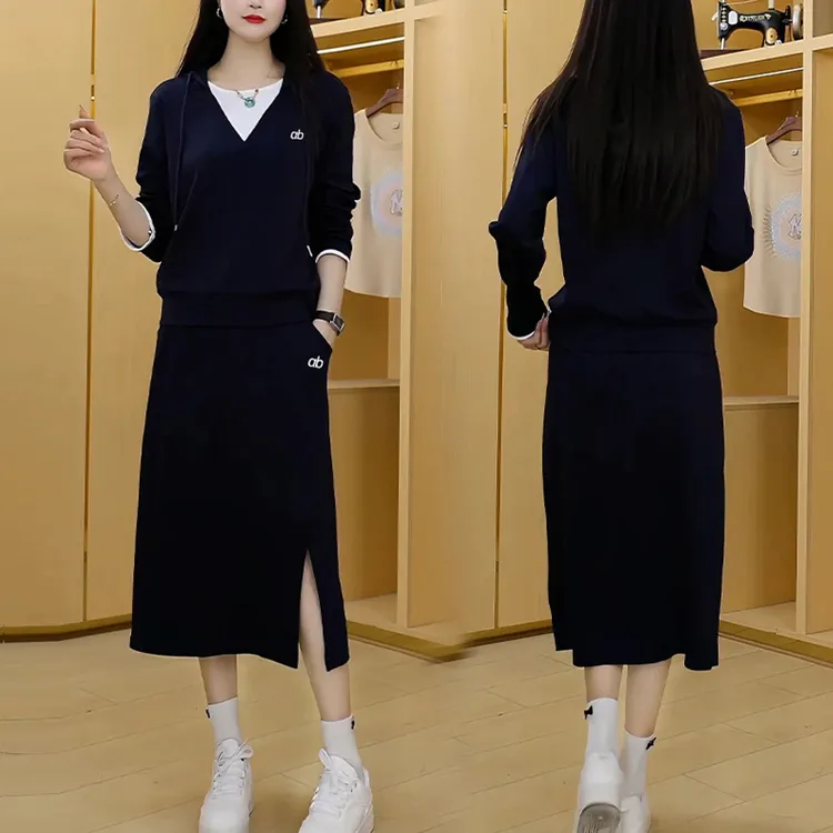 时尚休闲运动套装女2025秋季新款减龄假两件上衣开叉半身裙两件套