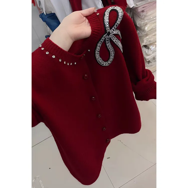 2026高级感别致独特小众蝴蝶结贴钻设计欧货休闲洋气针织上衣