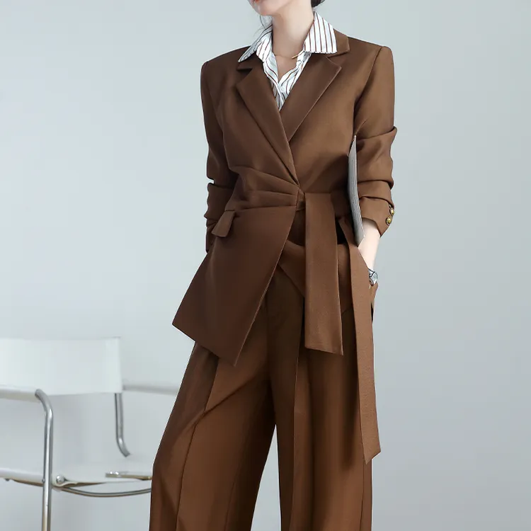 秋季大码女装胖mm遮肉显瘦西装套装女上班收腰西服显瘦裤子两件套