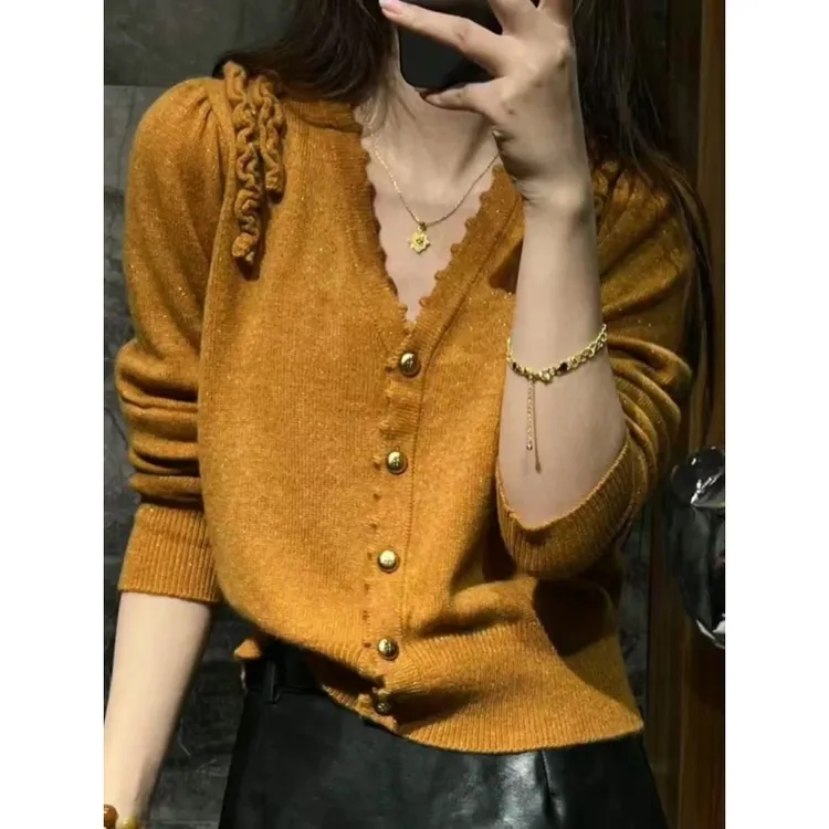 轻熟风黄色花边V领单排扣上衣女2025秋季新款时尚潮流气质减龄