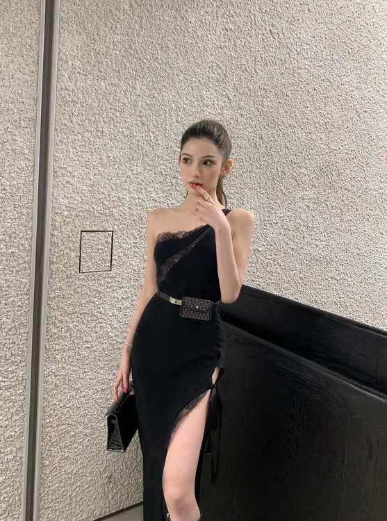 纯欲风辣妹性感蕾丝拼接气质斜肩吊带连衣裙收腰显瘦开叉蕾丝长裙