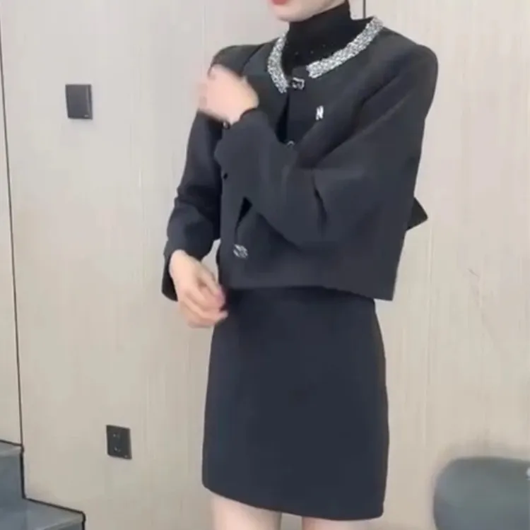 秋冬新款高级感百搭修身显瘦洋气小香风上衣外套与半身裙套装