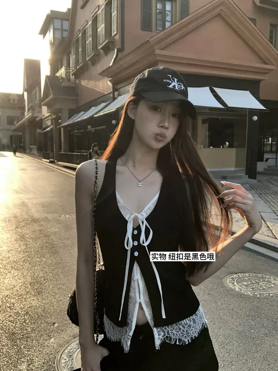 带胸垫吊带背心女新款夏外穿黑色辣妹穿搭蕾丝假两件无袖上衣