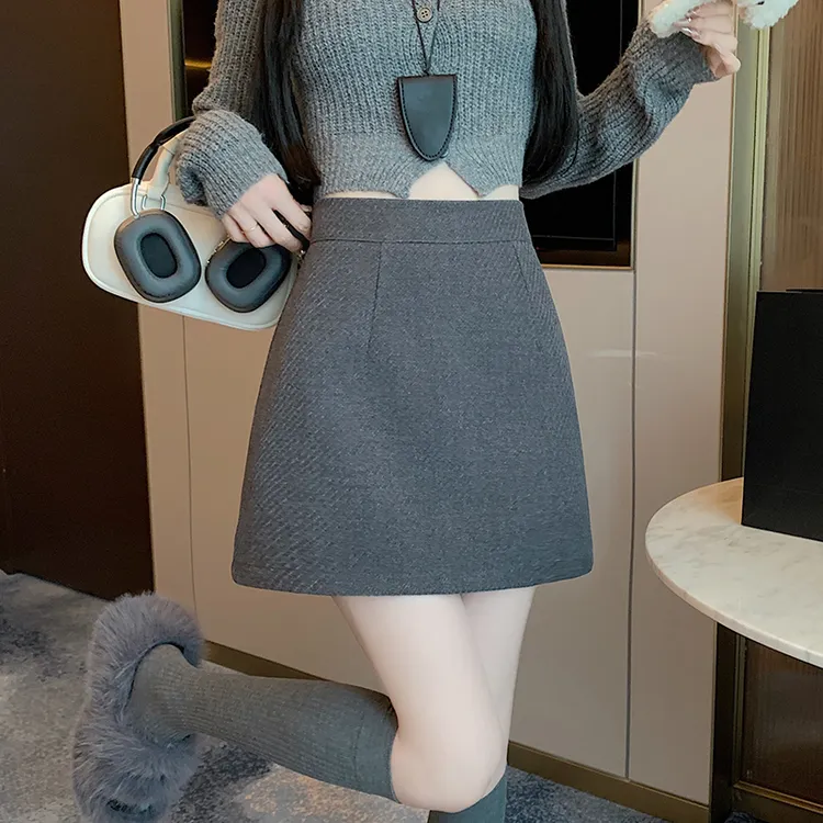 加厚灰色毛呢半身裙女冬季2025新款高腰a字裙气质百搭包臀短裙子