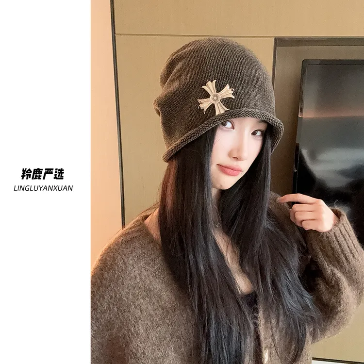 潮酷网红十字架堆堆帽女早秋冷帽女百搭重工大头围显脸小护耳帽女