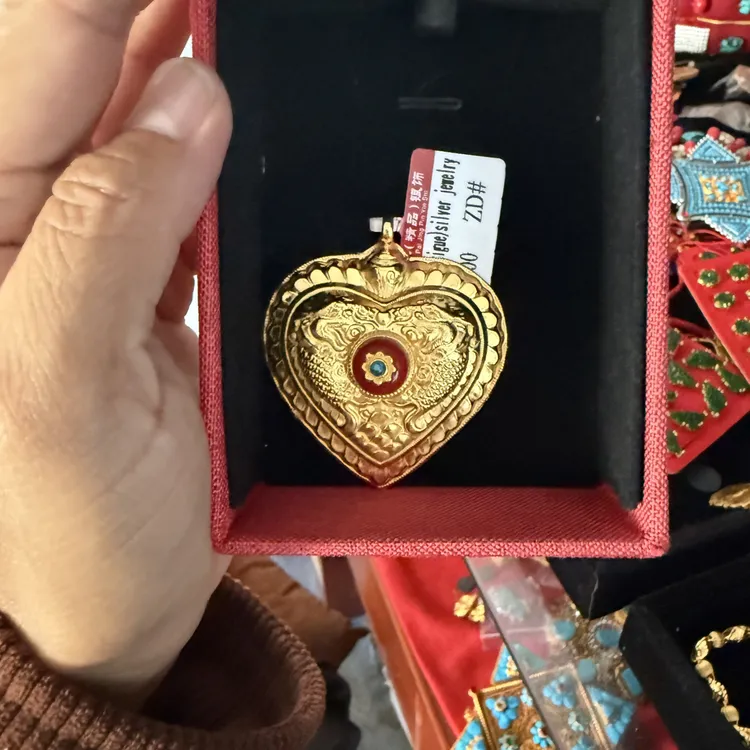 吊坠925银琉璃 银镀金的爱心项链