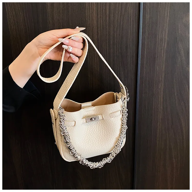 凯莉水桶包单肩简约斜挎包洋气小众网红百搭ins简约2025夏季新款