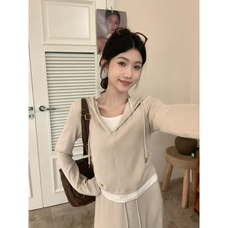 【西西里安】早秋懒人bi备慵懒感套装~假两件连帽上衣+抽绳半身裙