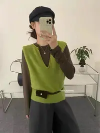 灰灰呀！W003 韩系 设计感V领针织无袖马甲+圆领长袖T恤两件套套装