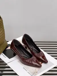 1121-78  女士时尚气质法式细跟单鞋   LBR  53010