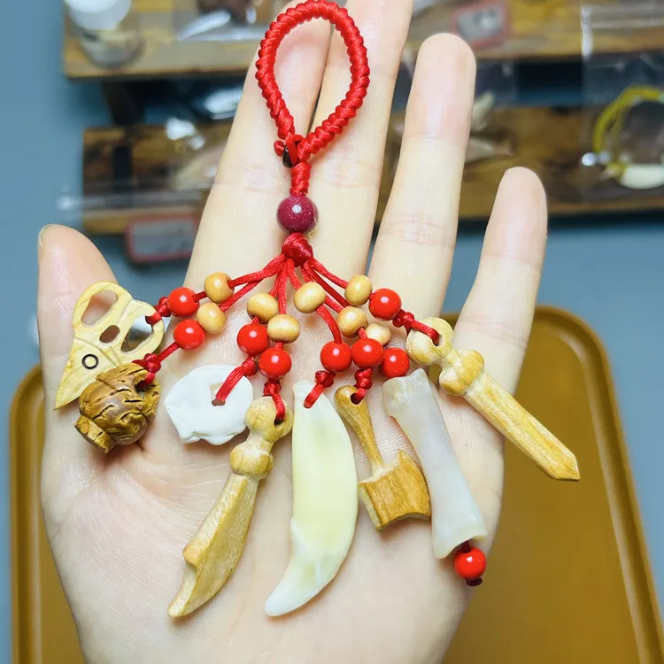 【宝宝挂件】黑狗牙桃木儿童挂件配饰健康祈福出门钥匙扣