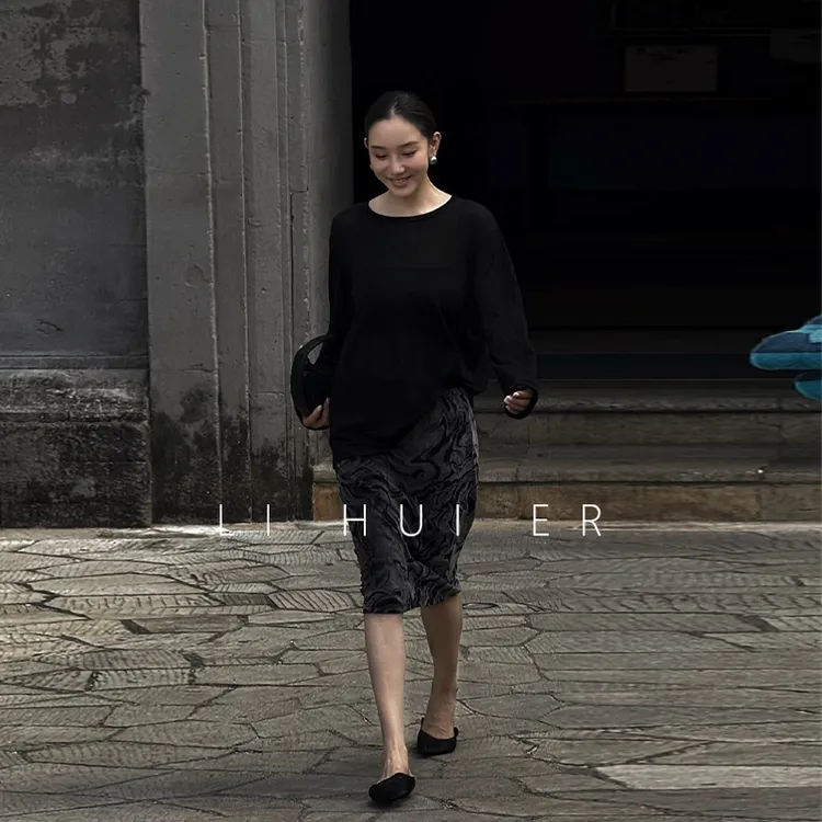 LiHuiEr李慧儿【二十五时区】2025显瘦高级气质女微透长袖上衣25315