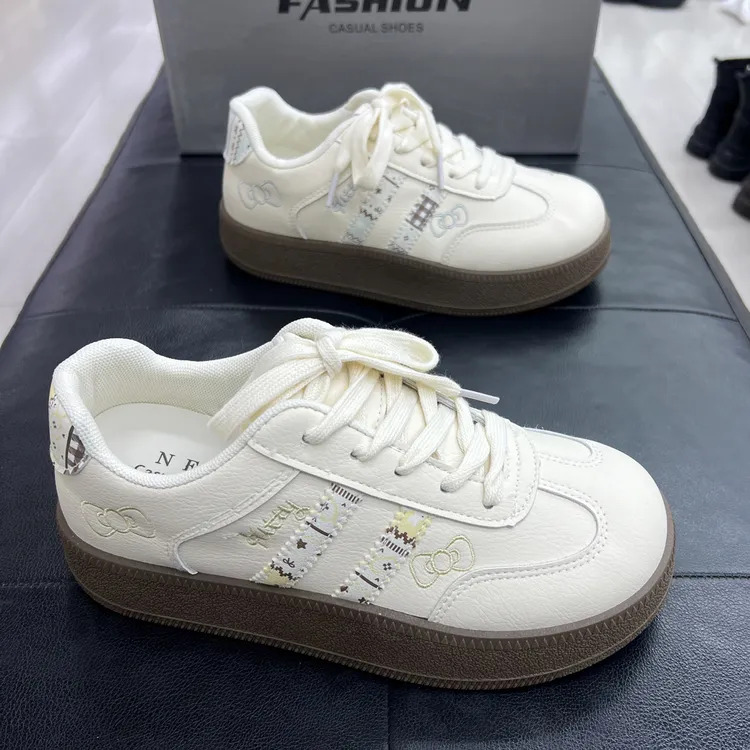 春季新品2026单鞋女生板鞋女厚底增高板鞋时尚休闲鞋韩版百搭女鞋