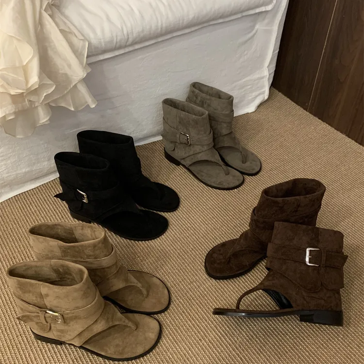 UHCK法式罗马休闲夹趾凉鞋女2025夏季新款软皮时尚皮带扣平底镂空