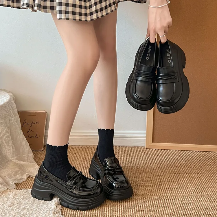 粗跟百搭小皮鞋女2025年春季新款英伦风复古厚底单鞋配裙子乐福鞋