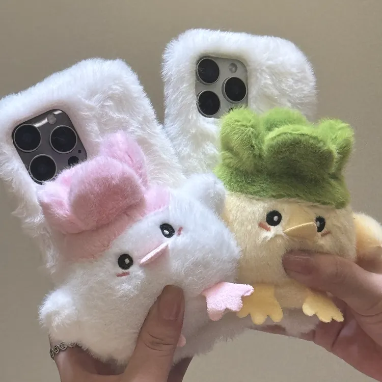 毛绒可爱蒜鸟发声适用多型号手机壳创意防摔秋冬新款女款网红迷你