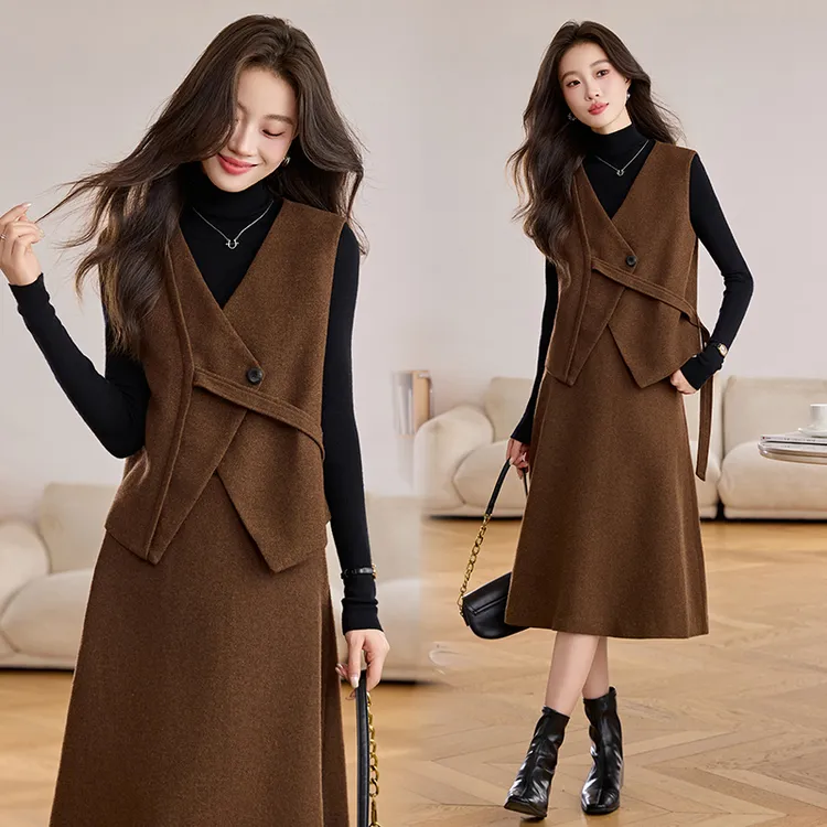 设计感马甲毛呢套装裙女2025秋冬新款轻熟风气质百搭半身裙两件套