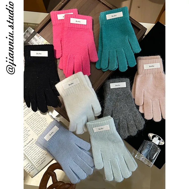 软糯纯色贴标针织手套女秋冬学生百搭加厚保暖防寒露指可触屏