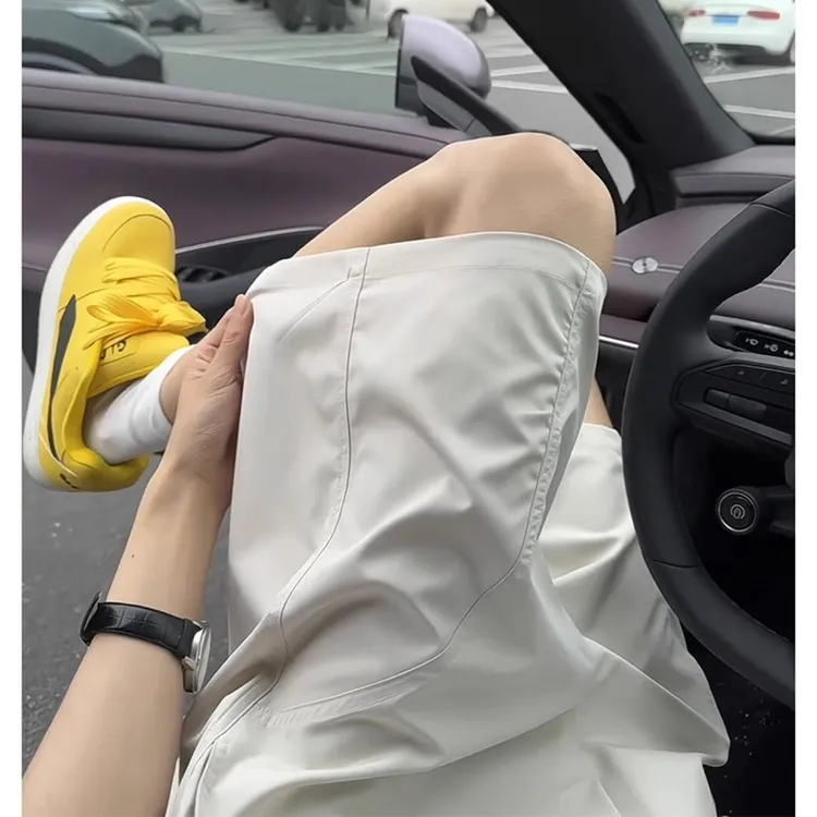 仓石一树男士夏季薄款松紧短裤白色跑步健身休闲美式轻奢痞帅男装