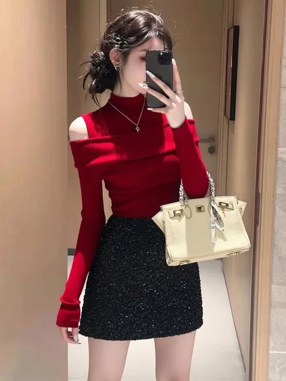 贵气感千金穿搭露肩红色针织衫女秋冬新款气质名媛设计感打底上衣