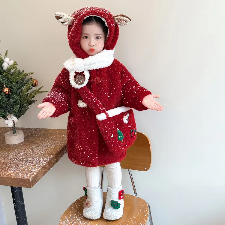 小女孩鹿角圣诞毛毛衣外套冬装加厚连帽新年装加绒羊羔毛过年衣服