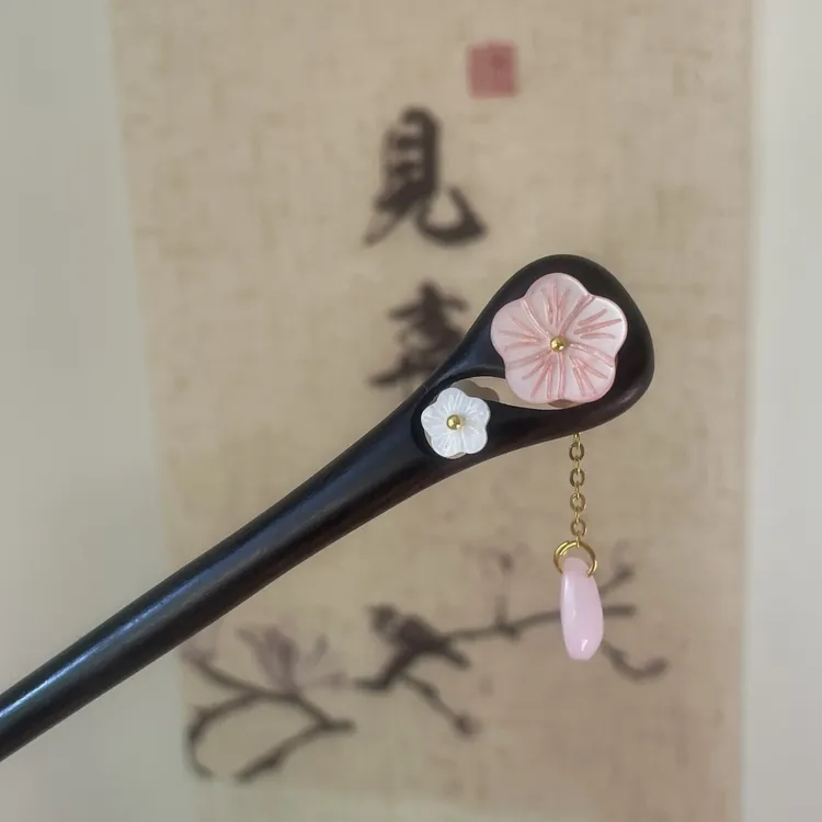 15厘米黑檀木发簪粉碟贝花流苏步摇簪子日常百搭发饰精致小巧木簪