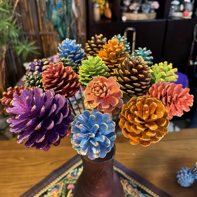 彩色松果20支［颜色随机］