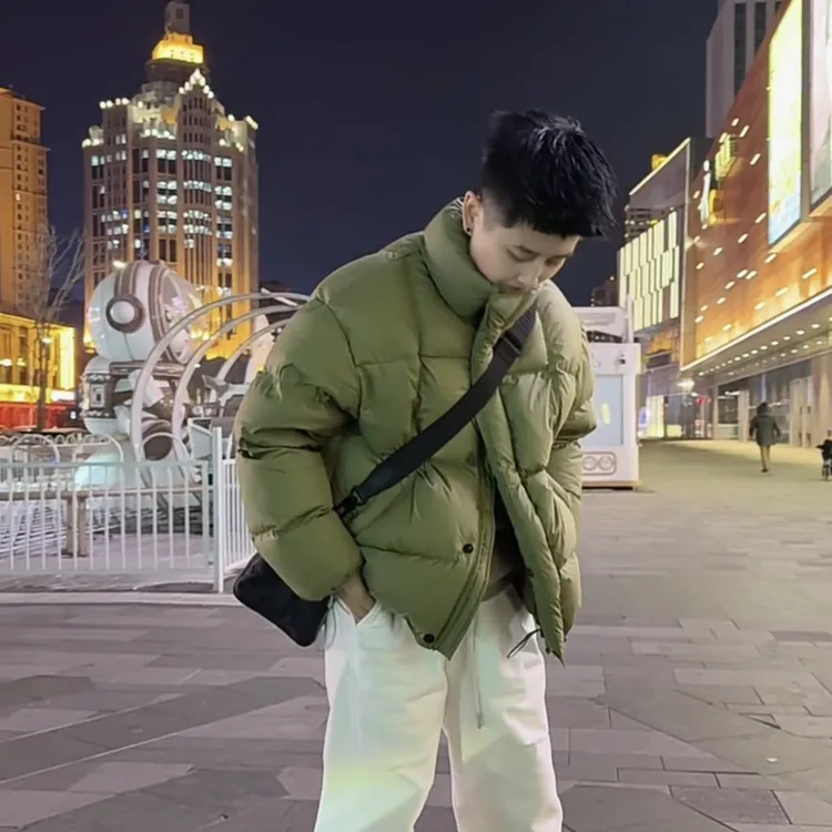 6607高蓬松泡芙云朵羽绒服90绒