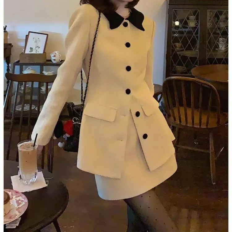 秋季新款温柔富家千金感穿搭轻奢高级感得体小香风杏色连衣裙套装