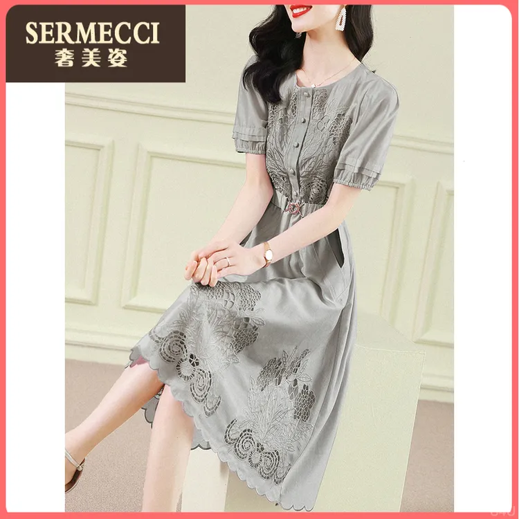 名媛风奢美姿2025夏季新款茶歇法式灰色镂空小个子收腰短袖连衣裙
