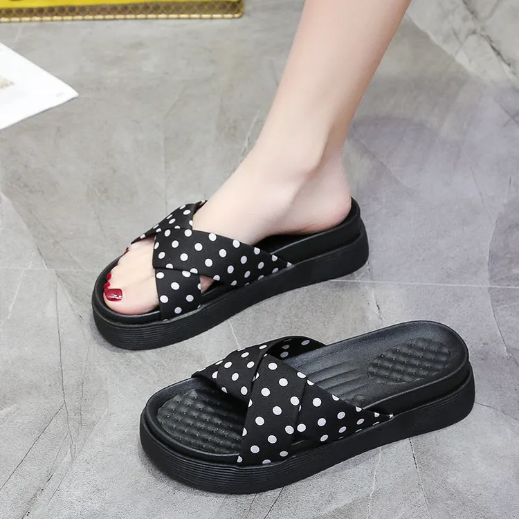 凉拖鞋外穿增高防滑防臭静音ins潮网红爆款超火沙滩软底厚底女鞋