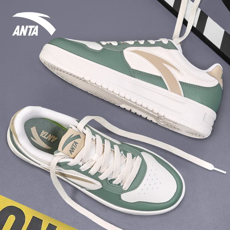 安踏板鞋男鞋冬季新款低帮百搭小白鞋学生厚底正品运动休闲鞋子男