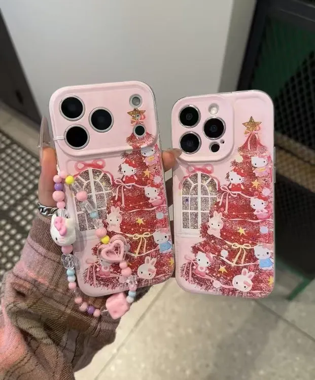 圣诞树凯蒂适用iPhone17苹果14情侣手机壳16promax可爱爆款78趣味