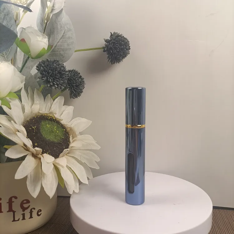 新款高档便携按压式喷雾分装瓶