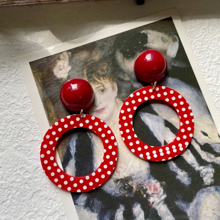 港风夸张复古耳环俏皮少女红色波点圈圈耳饰感多巴胺耳钉气质