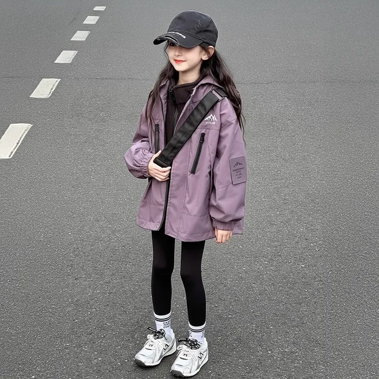 女童冲锋衣外套冬装2025新款儿童秋冬季防风保暖三合一可拆卸风衣