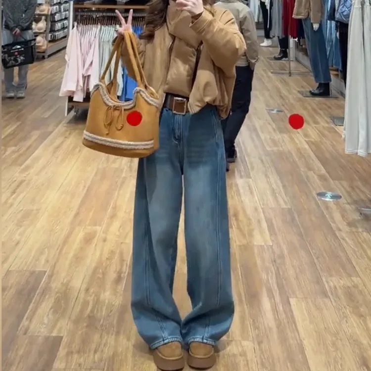 复古百搭蓝色弯刀裤女秋冬新款加绒加厚阔腿牛仔裤宽松显瘦休闲裤