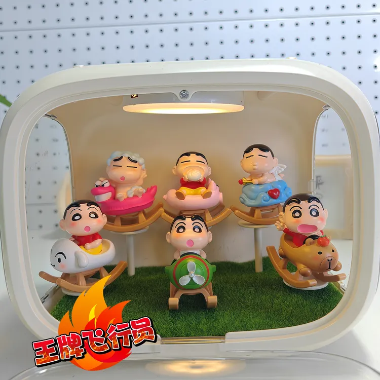 蜡笔小新盲盒手办潮玩网红爆款联名周边桌面摆件玩具儿童生日礼物