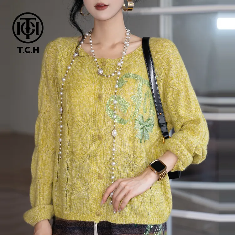 TCH私服秋冬氛围感烫钻时尚淑女黄色针织开衫T75C43E5060X轻奢tch