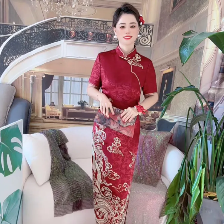 喜婆婆喜妈妈秋季醋酸提花重工刺绣两侧开叉婚宴礼服旗袍