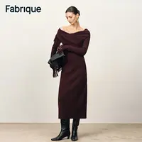Fabrique Oona 秋冬新品波尔多红绵羊毛一字肩流苏修身针织连衣裙