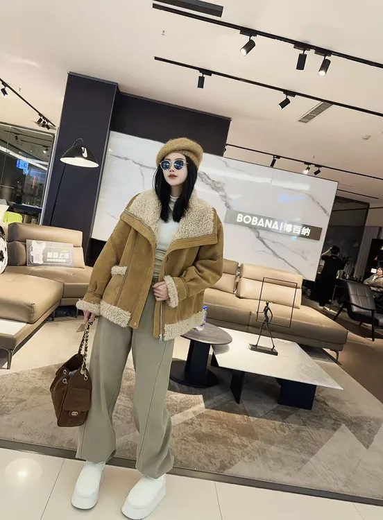 胖mm2025冬季新款大码女装环保羊羔毛皮毛一体大翻领高级设计外套