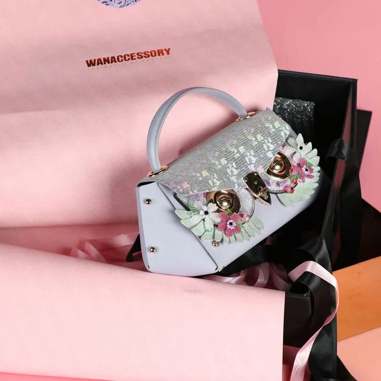 WANACCESSORY万蔻新粉丝福利套组手提/单肩/斜跨包（包包+面具）