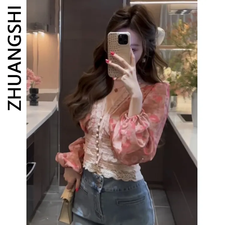 法式浪漫蕾丝拼接V领碎花衬衫女春秋纯欲气质掐腰显瘦绝美短上衣