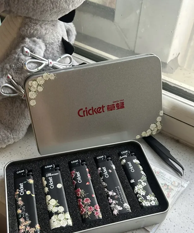 Cricket草蜢打火机创意UV高颜值防爆打火机diy适合送男女生礼物