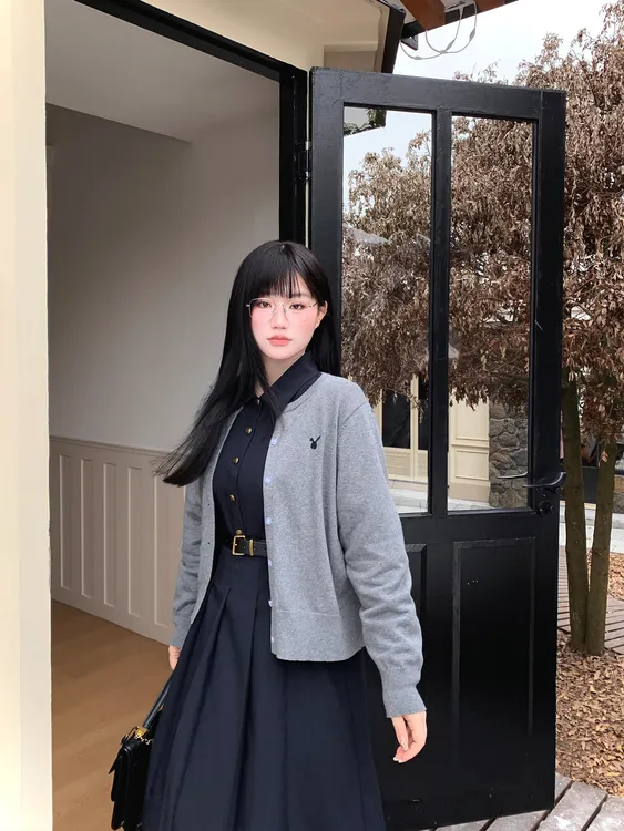 月半鱼【梦莱】大码女装显瘦冬季藏蓝色连衣裙气质学院风衬衫长裙