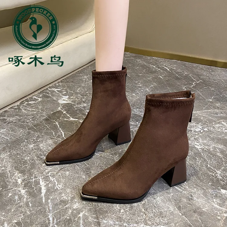 啄木鸟法式复古尖头短靴女秋冬新款绒面粗跟百搭瘦瘦靴高跟裸靴女