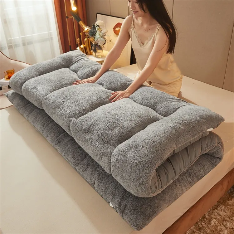 加厚保暖羊羔绒床垫床褥子家用榻榻米铺底床护垫学生宿舍单人垫被