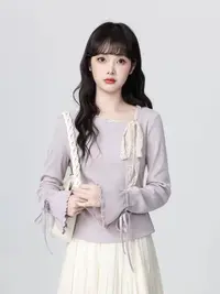 【大码】8398法 式斜领长袖T恤女秋季新款蝴蝶结喇叭袖收腰短款上衣